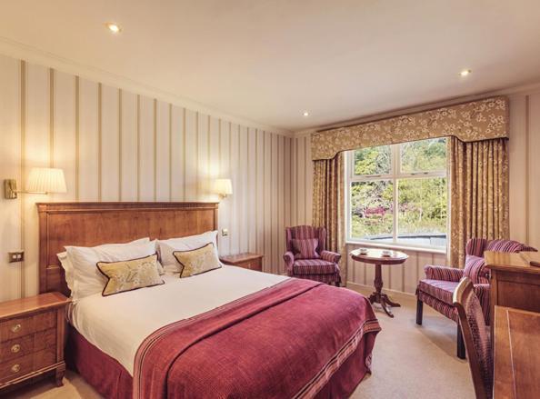 Lakeside Hotel And Spa Bagian luar foto