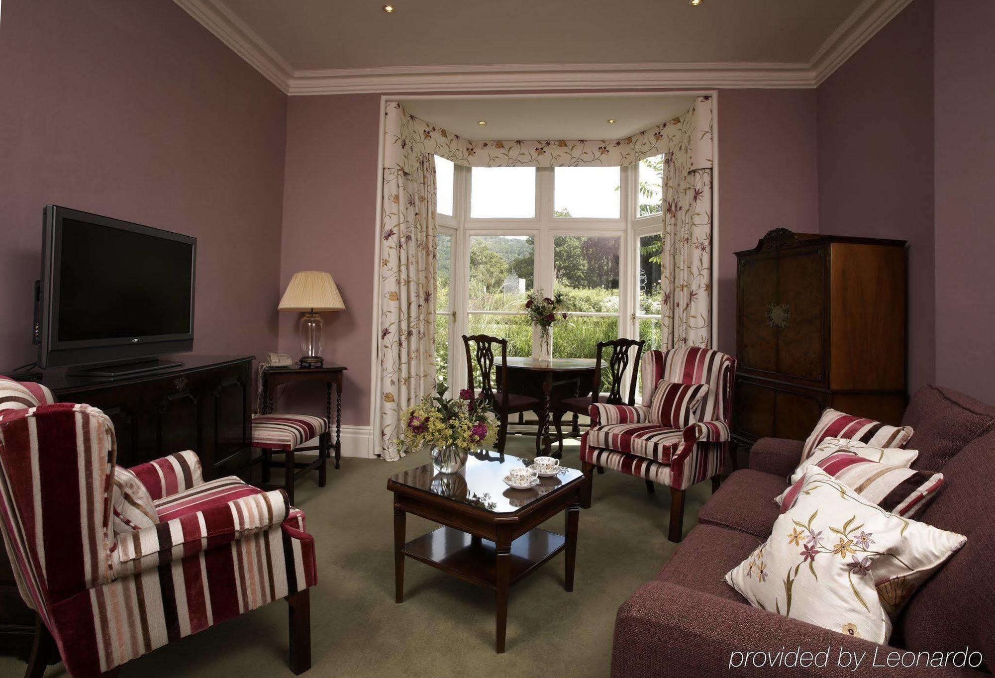 Lakeside Hotel And Spa Bagian luar foto
