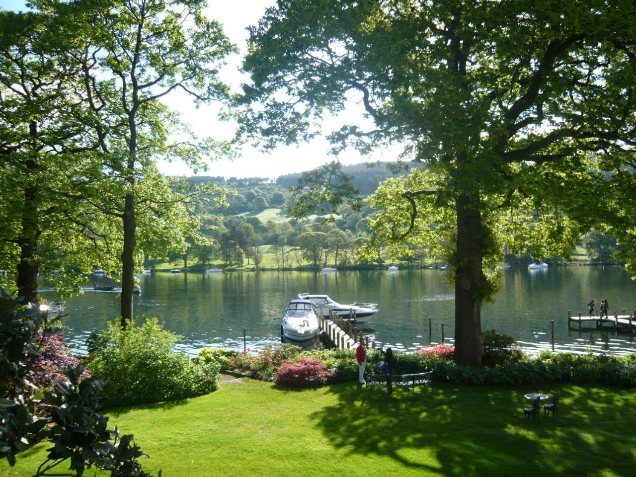 Lakeside Hotel And Spa Bagian luar foto